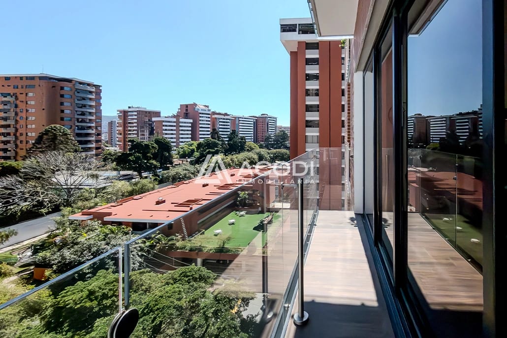 Apartamento amueblado en zona 10 — Apartamento en Venta en Zona 10, Guatemala, Ciudad — foto 7 de 10