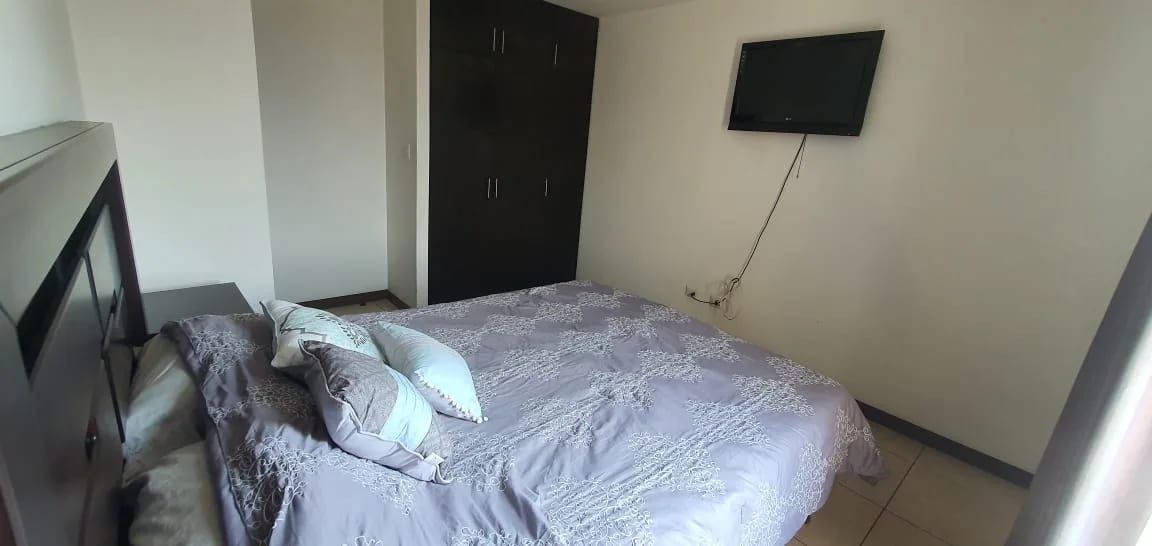 Apartamento amueblado en Zona 11 — Apartamento en Alquiler en Zona 11, Guatemala, Ciudad — foto 4 de 11