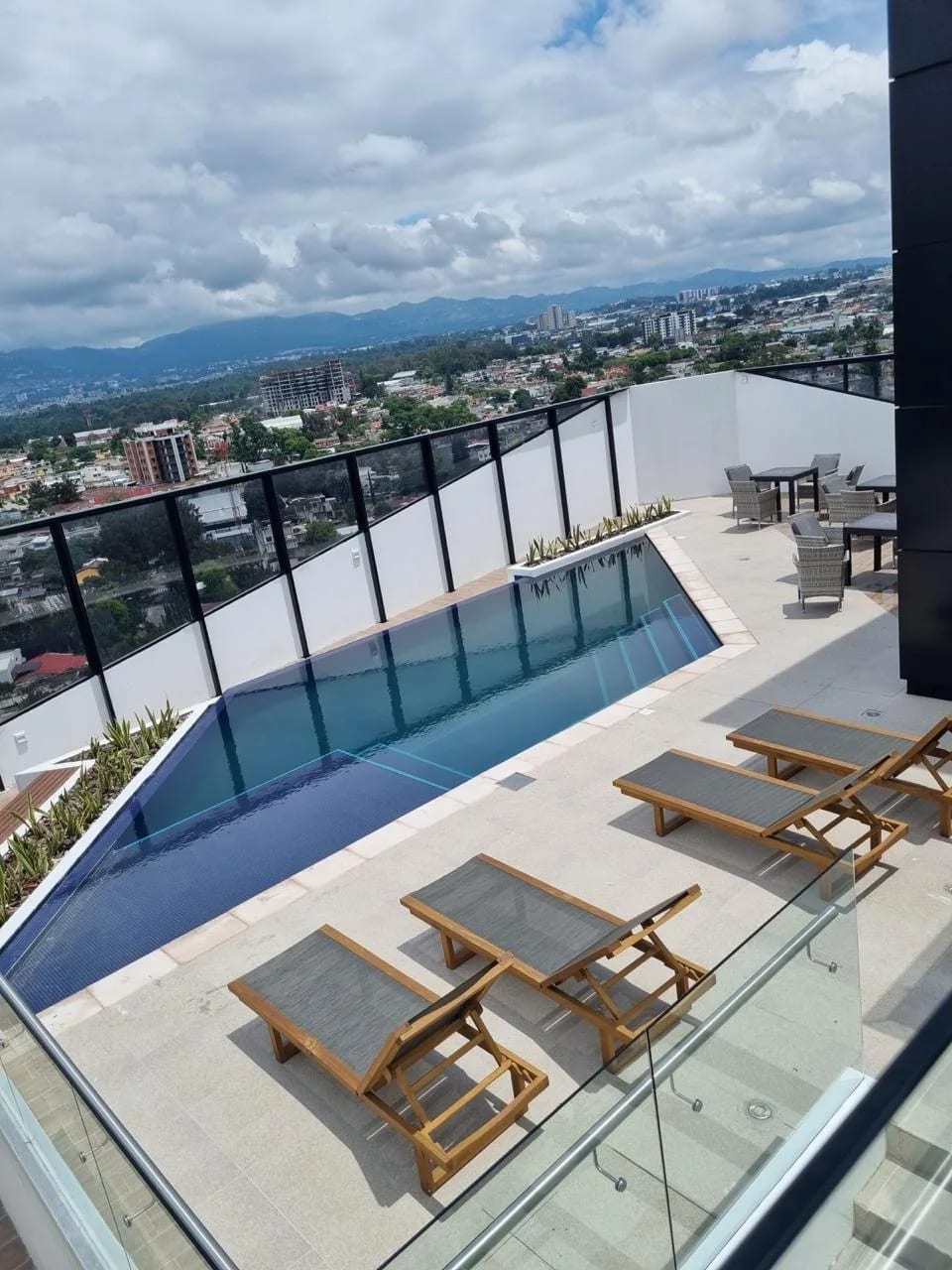 Apartamento amueblado en Zona 11 — Apartamento en Alquiler en Zona 11, Guatemala, Ciudad — foto 6 de 8