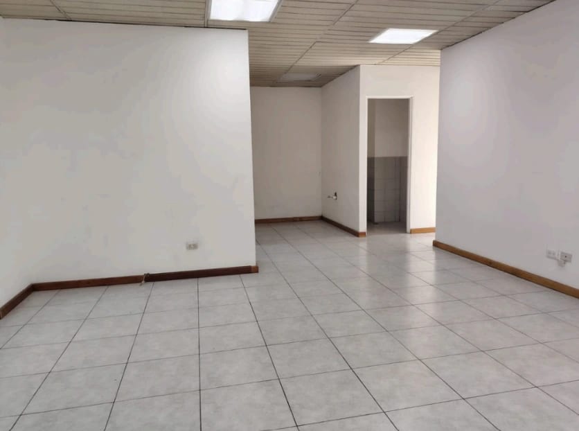 Oficina en zona 10 — Oficina en Alquiler en Zona 10, Guatemala, Ciudad — foto 2 de 2