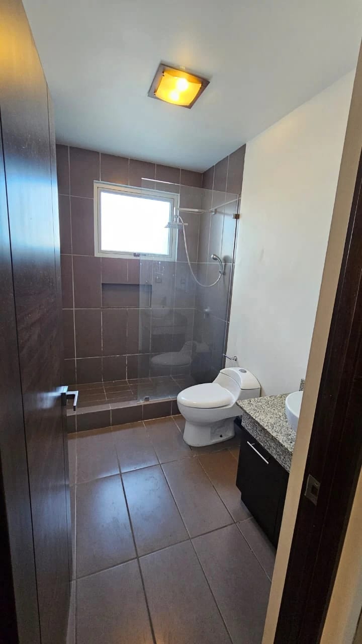 Apartamento con jardín en Vista Hermosa IV, Zona 16 — Apartamento en Venta en Zona 16, Guatemala, Ciudad — foto 3 de 10