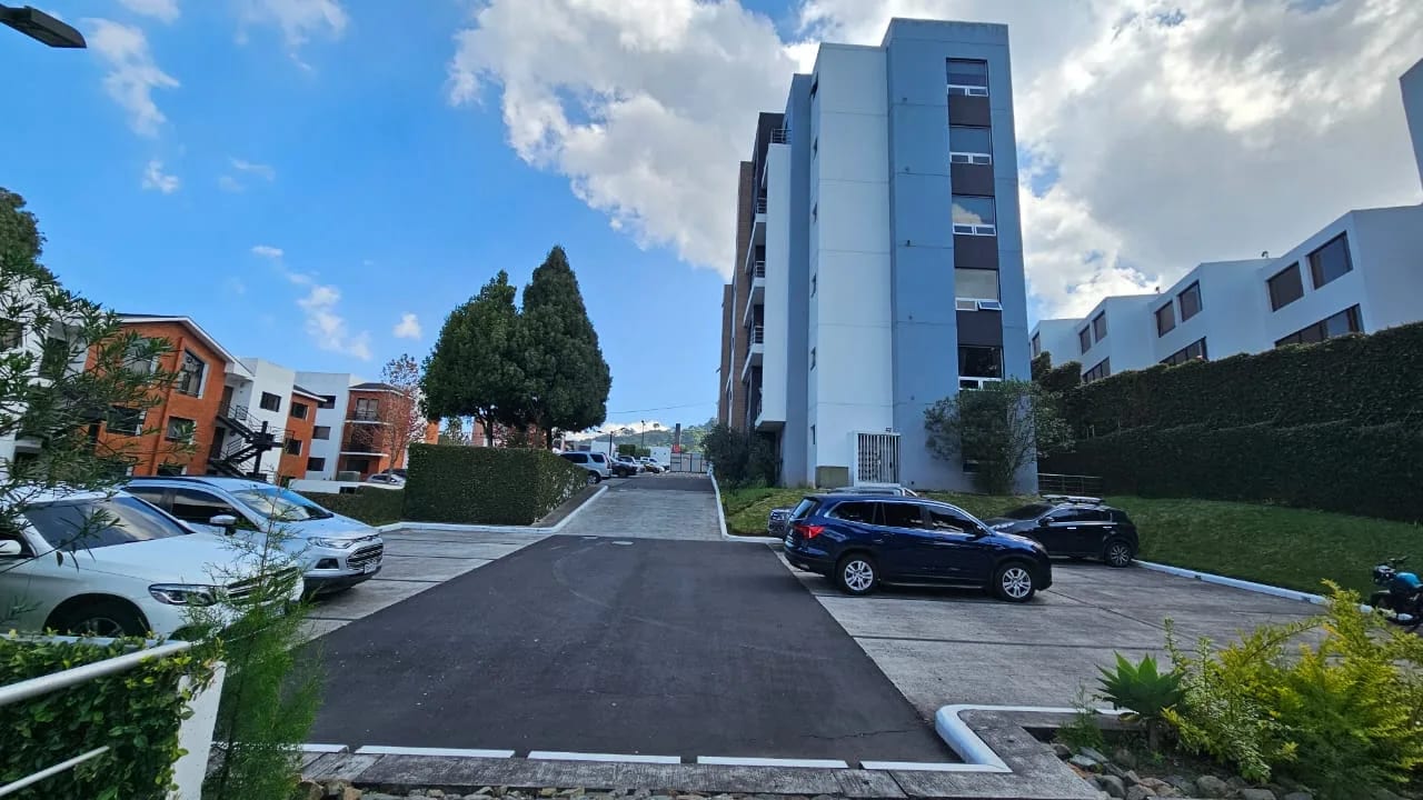 Apartamento con jardín en Vista Hermosa IV, Zona 16 — Apartamento en Venta en Zona 16, Guatemala, Ciudad — foto 2 de 10