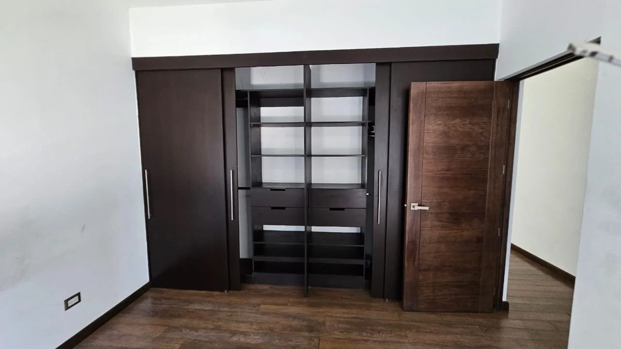 Apartamento con jardín en Vista Hermosa IV, Zona 16 — Apartamento en Venta en Zona 16, Guatemala, Ciudad — foto 4 de 10