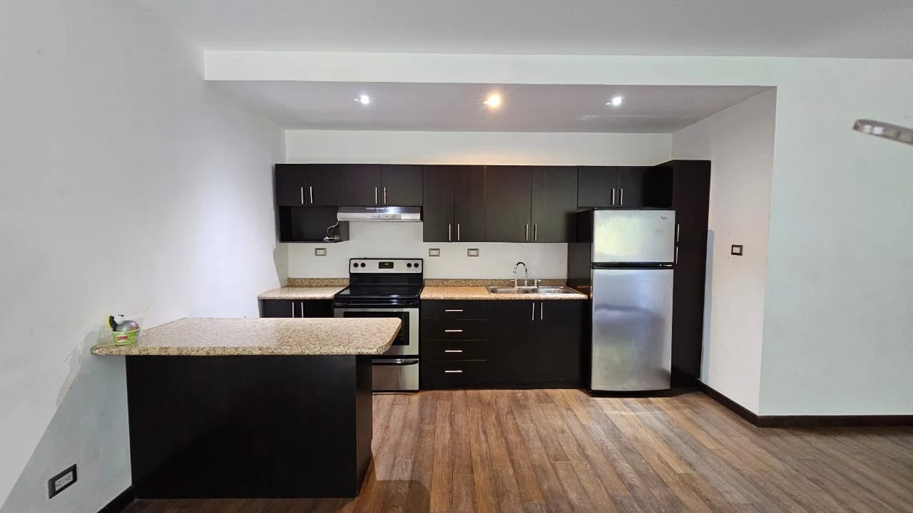 Apartamento con jardín en Vista Hermosa IV, Zona 16 — Apartamento en Venta en Zona 16, Guatemala, Ciudad — foto 9 de 10
