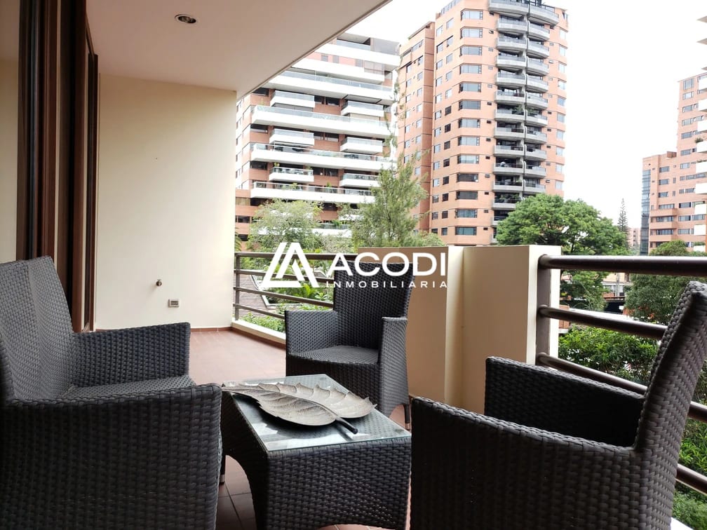 Apartamento amueblado en zona 14 — Apartamento en Alquiler en Zona 14, Guatemala, Ciudad — foto 2 de 11