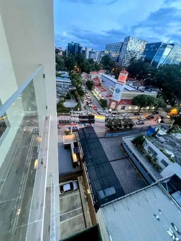 Apartamento en Zona 10 — Apartamento en Venta en Zona 10, Guatemala, Ciudad — foto 2 de 10