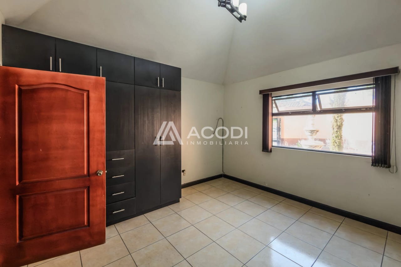 Casa en San Cristóbal, Zona 8 de Mixco — Casa en Venta en Zona 8 Mixco, Guatemala, Ciudad — foto 5 de 12