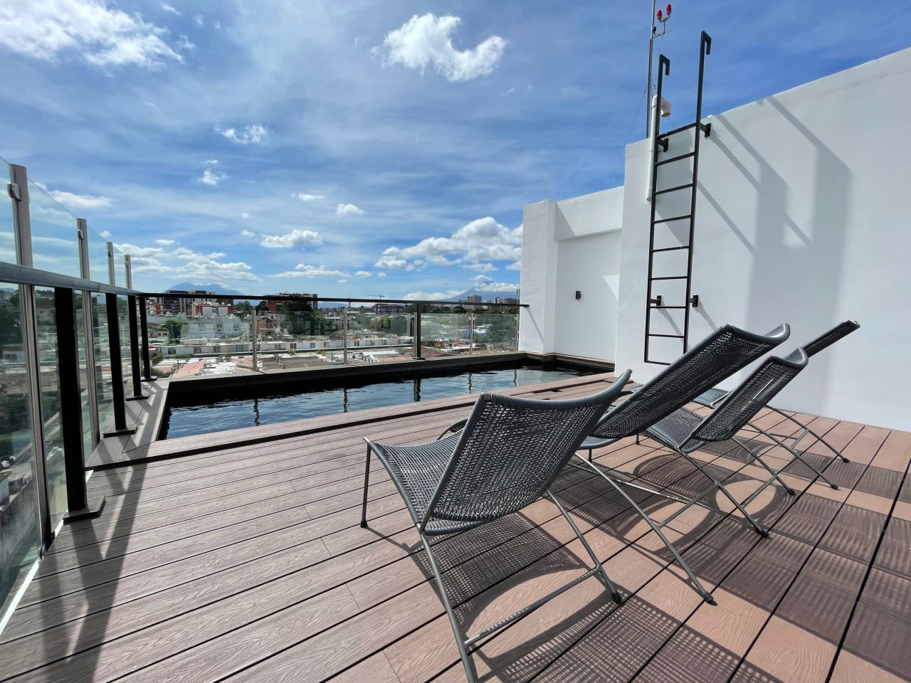 Apartamento en Zona 14 — Apartamento en Venta en Zona 14, Guatemala, Ciudad — foto 2 de 5