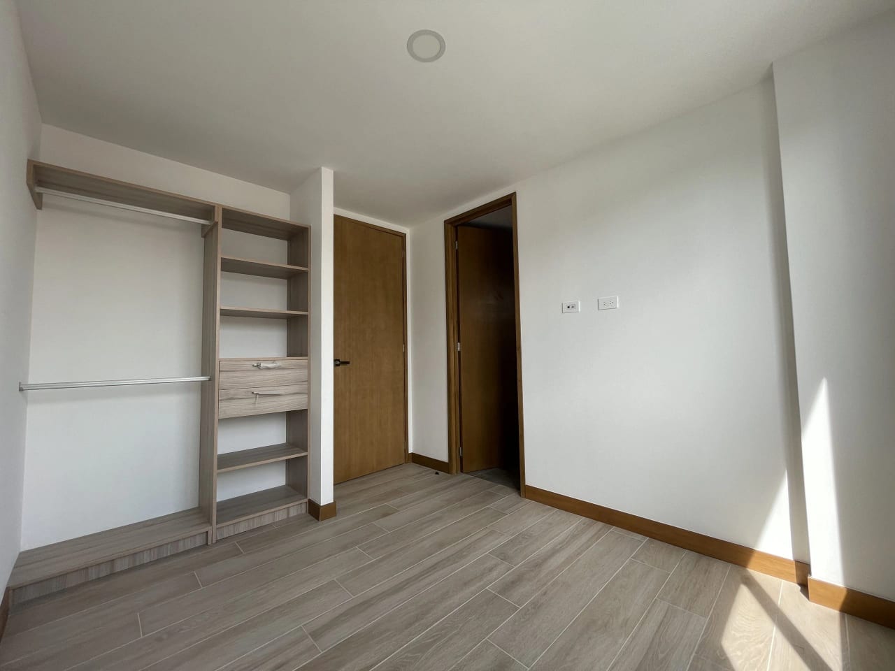 Apartamento en Zona 14 — Apartamento en Venta en Zona 14, Guatemala, Ciudad — foto 4 de 8