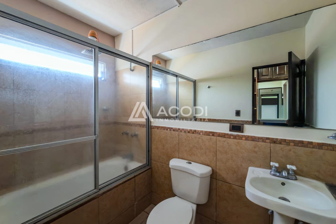Casa en Hacienda Real, Zona 16 — Casa en Venta en Zona 16, Guatemala, Ciudad — foto 3 de 10