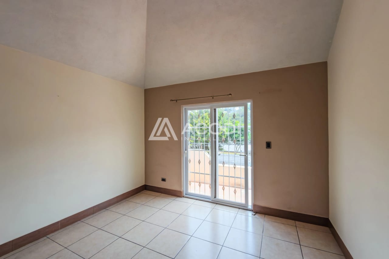 Casa en Hacienda Real, Zona 16 — Casa en Venta en Zona 16, Guatemala, Ciudad — foto 5 de 10