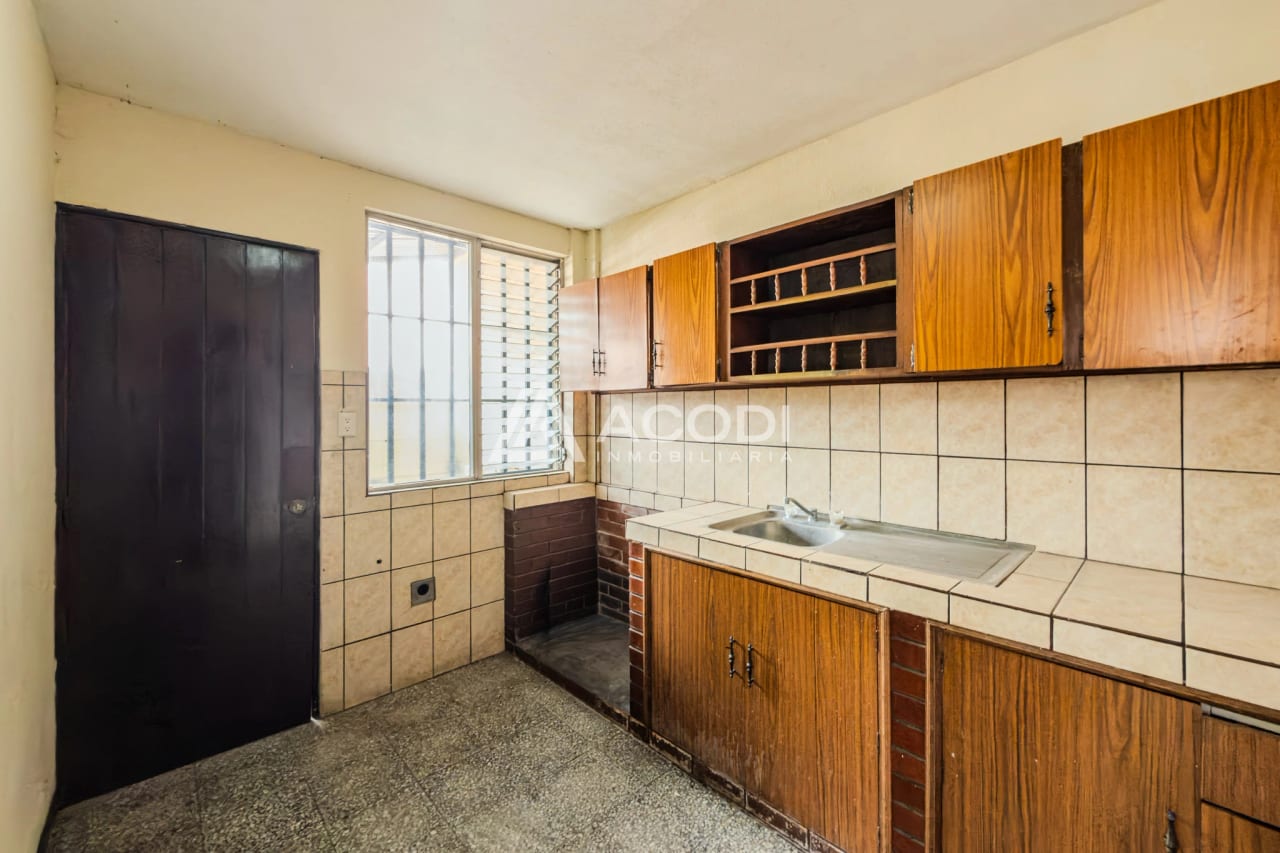 Casa en Zona 10 — Casa en Alquiler en Zona 10, Guatemala, Ciudad — foto 3 de 10