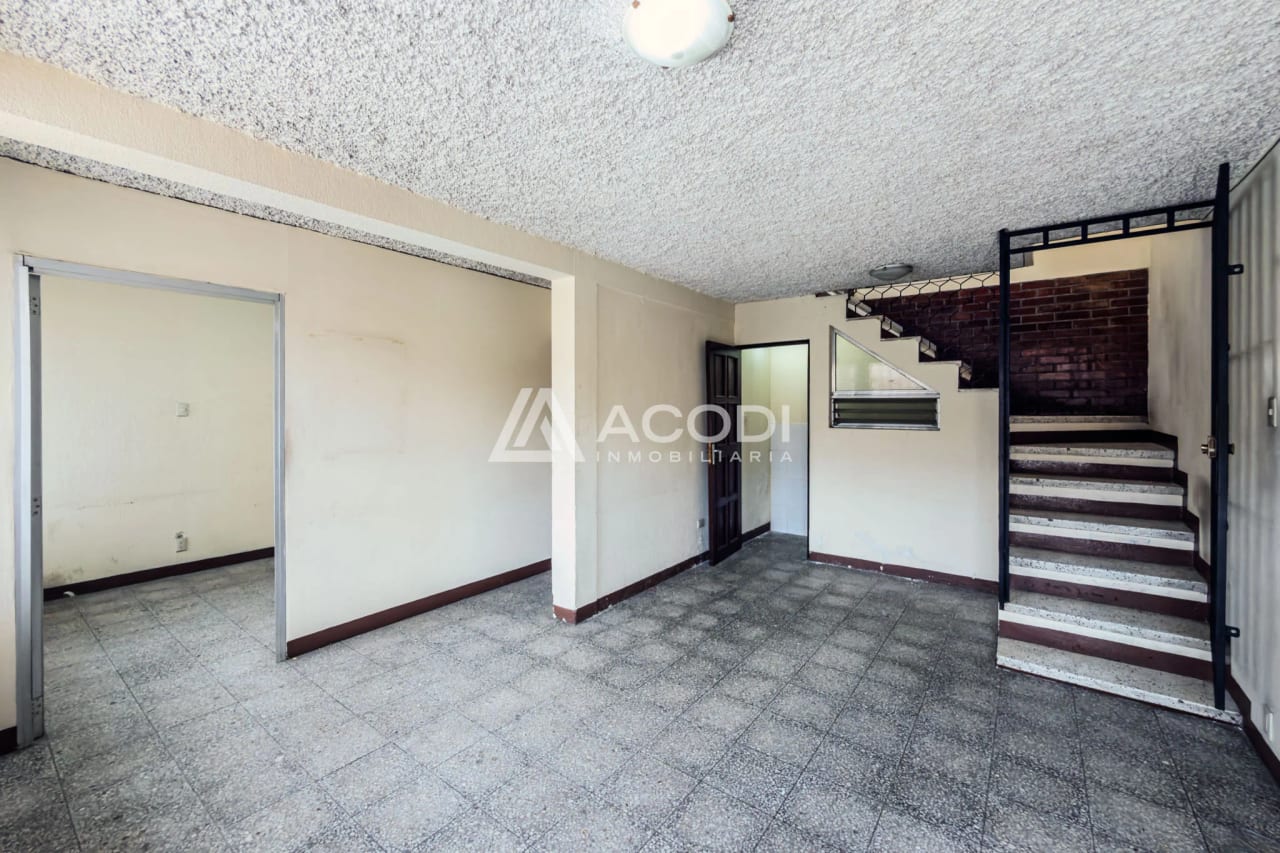 Casa en Zona 10 — Casa en Alquiler en Zona 10, Guatemala, Ciudad — foto 1 de 10