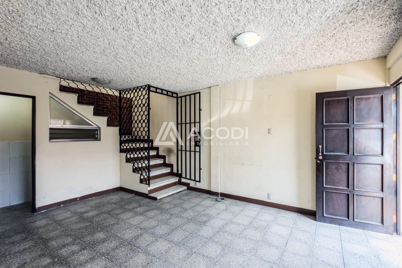 Casa en Zona 10 — Casa en Alquiler en Zona 10, Guatemala, Ciudad — foto 4 de 10