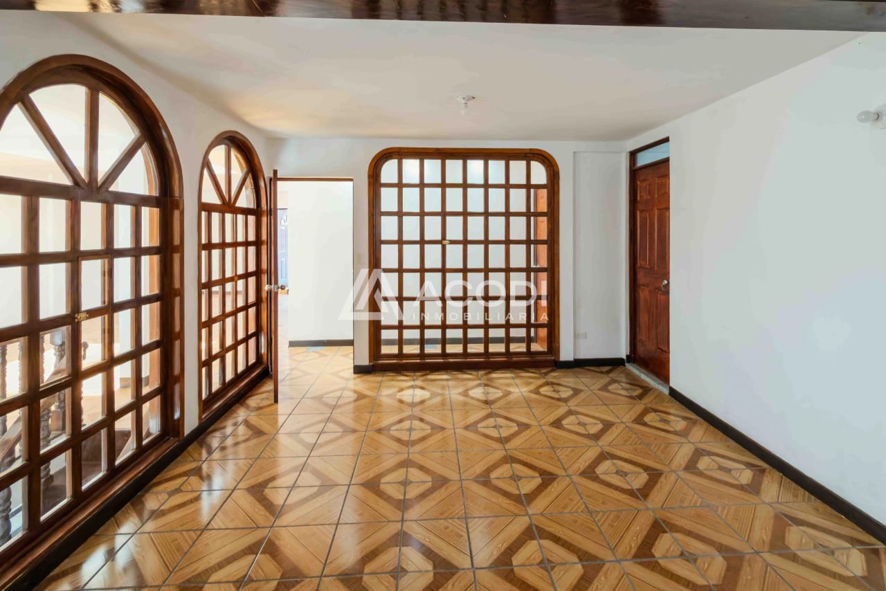 Casa en Monte María Zona 12 — Casa en Venta en Zona 12, Guatemala, Ciudad — foto 2 de 10