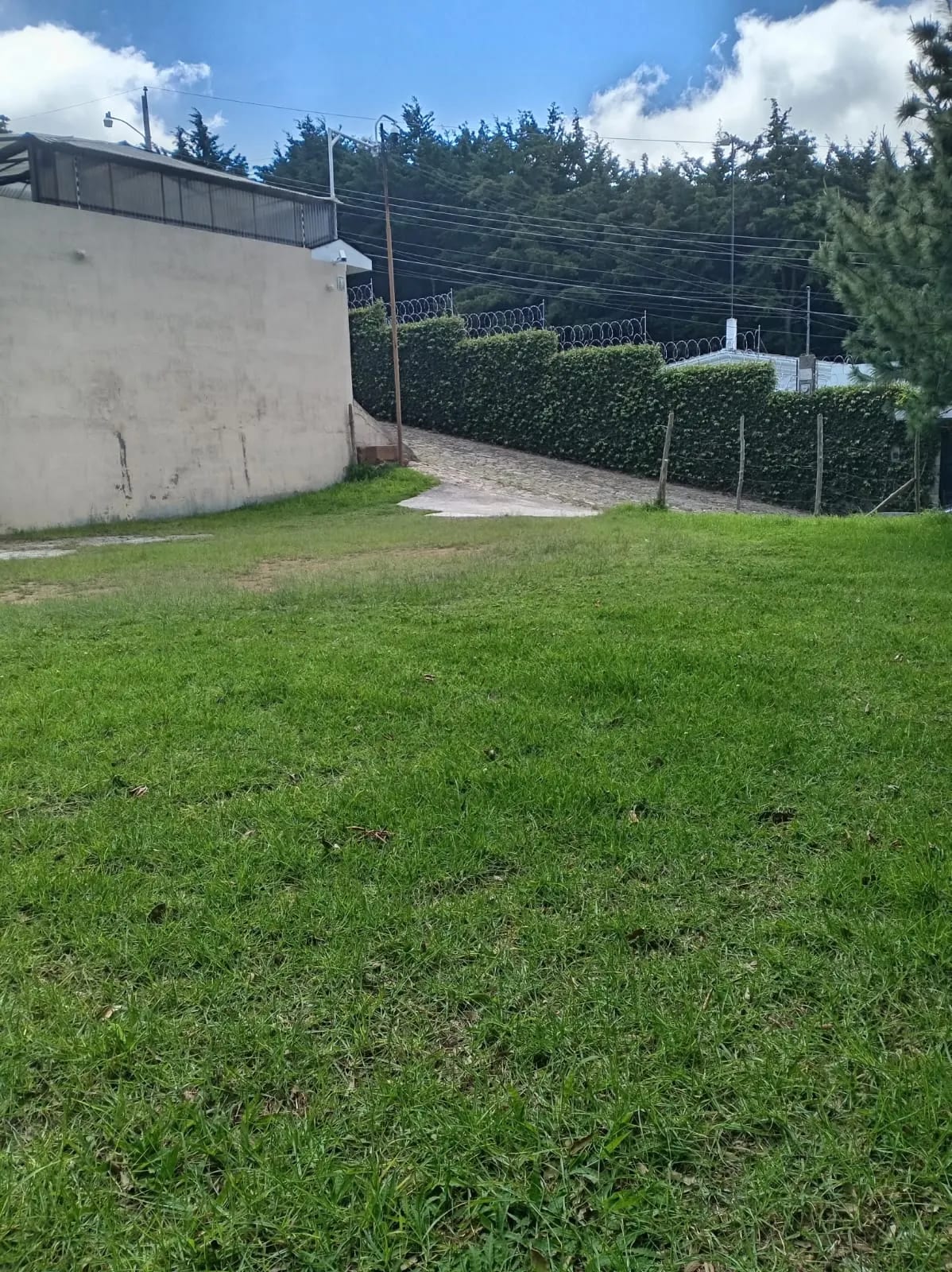 Terreno en San Lucas Sacatepéquez — Terreno en Venta en San Lucas Sacatepéquez, Sacatepéquez — foto 1 de 8