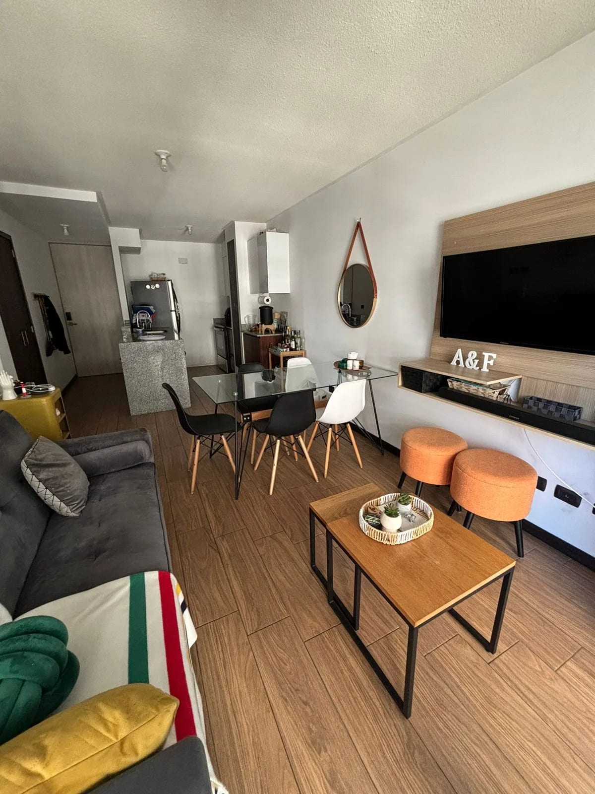 Apartamento en Zona 11 — Apartamento en Alquiler en Zona 11, Guatemala, Ciudad — foto 1 de 10