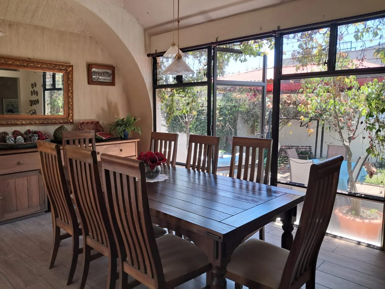 Casa amueblada en San Cristóbal, zona 8 de Mixco — Casa en Venta en Zona 8 Mixco, Guatemala, Ciudad — foto 3 de 10