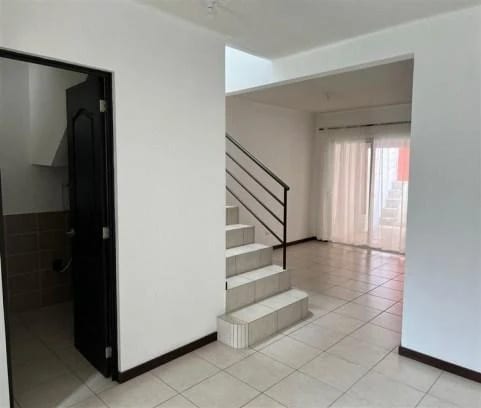 Casa en Villa Canales — Casa en Venta en Villa Canales, Guatemala, Ciudad — foto 4 de 4
