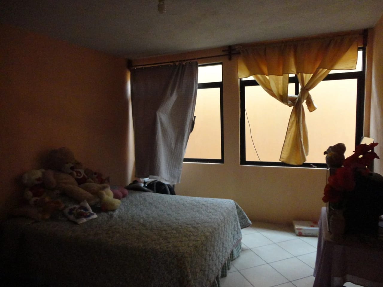 Casa en Los Olivos, zona 18 — Casa en Venta en Zona 18, Guatemala, Ciudad — foto 7 de 10