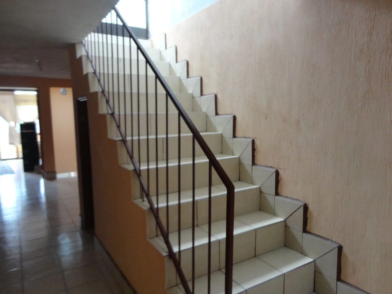 Casa en Los Olivos, zona 18 — Casa en Venta en Zona 18, Guatemala, Ciudad — foto 8 de 10