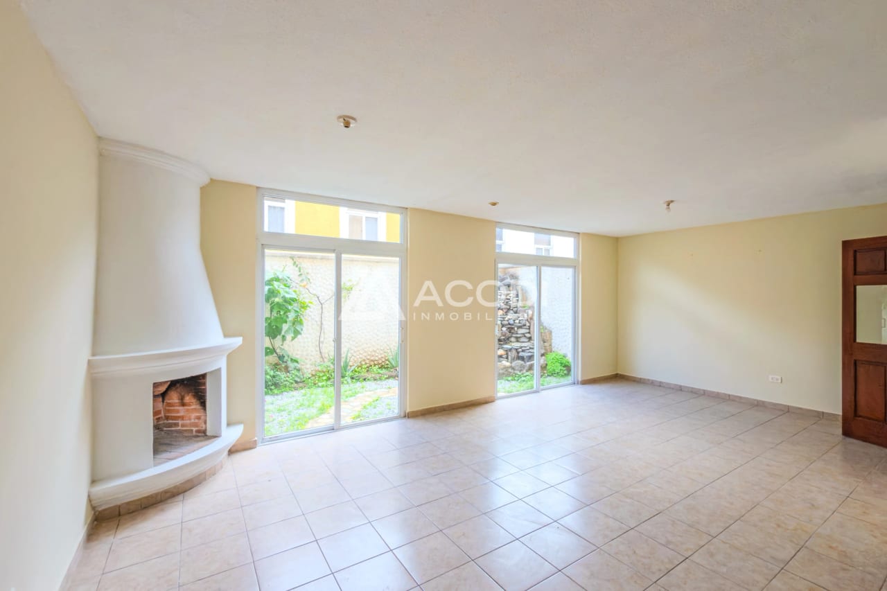 Casa en San Lucas Sacatepéquez — Casa en Venta en San Lucas Sacatepéquez, Sacatepéquez — foto 2 de 10