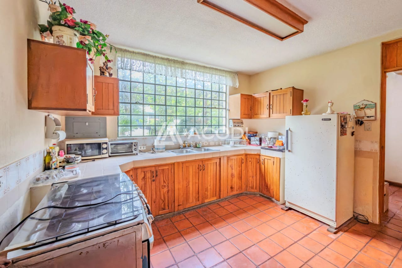 Casa en San Bartolomé Milpas Altas, Sacatepéquez — Casa en Venta en San Bartolomé Milpas Altas, Sacatepéquez — foto 7 de 12
