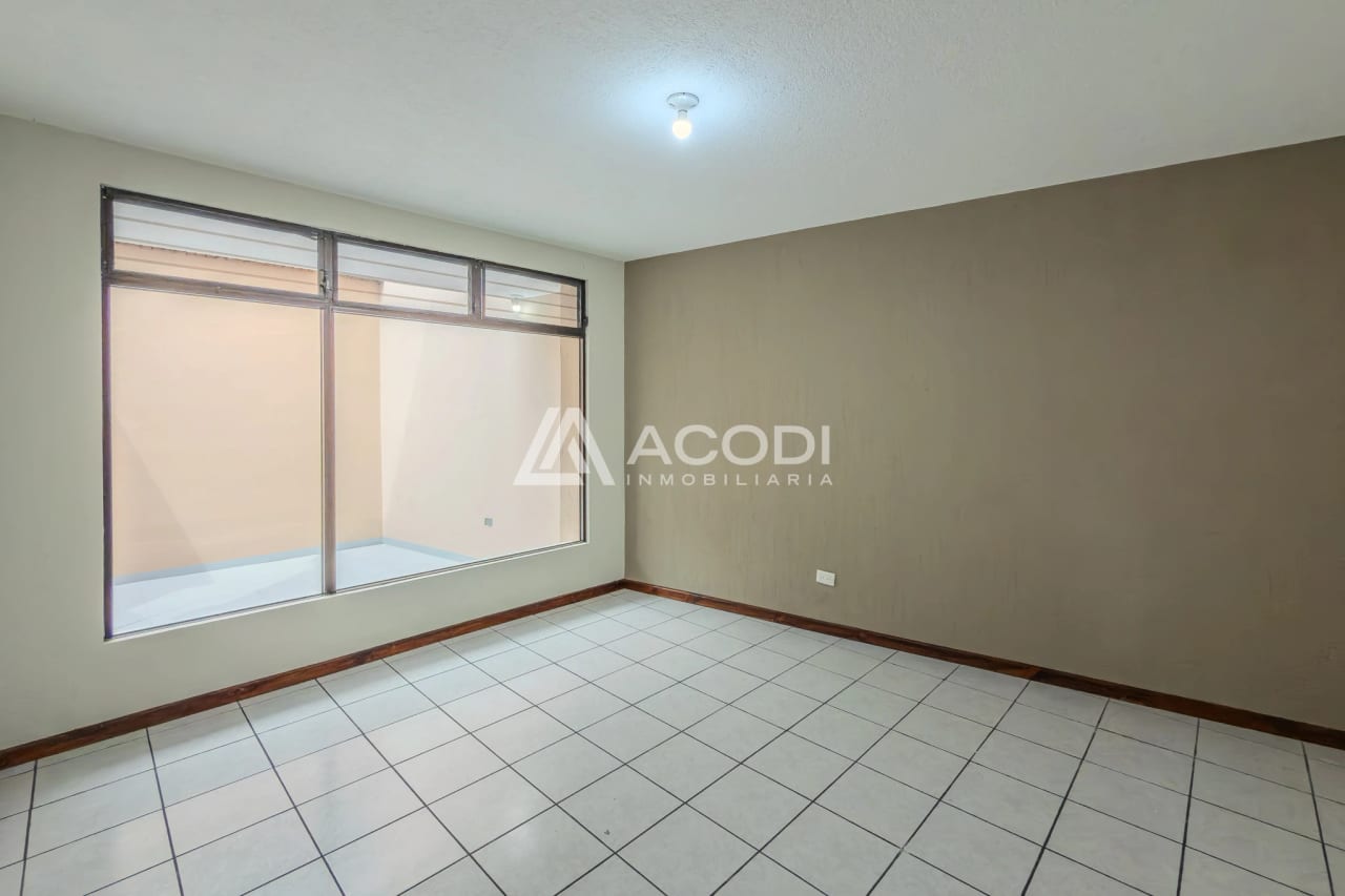 Casa en Zona 13 — Casa en Alquiler en Zona 13, Guatemala, Ciudad — foto 2 de 11
