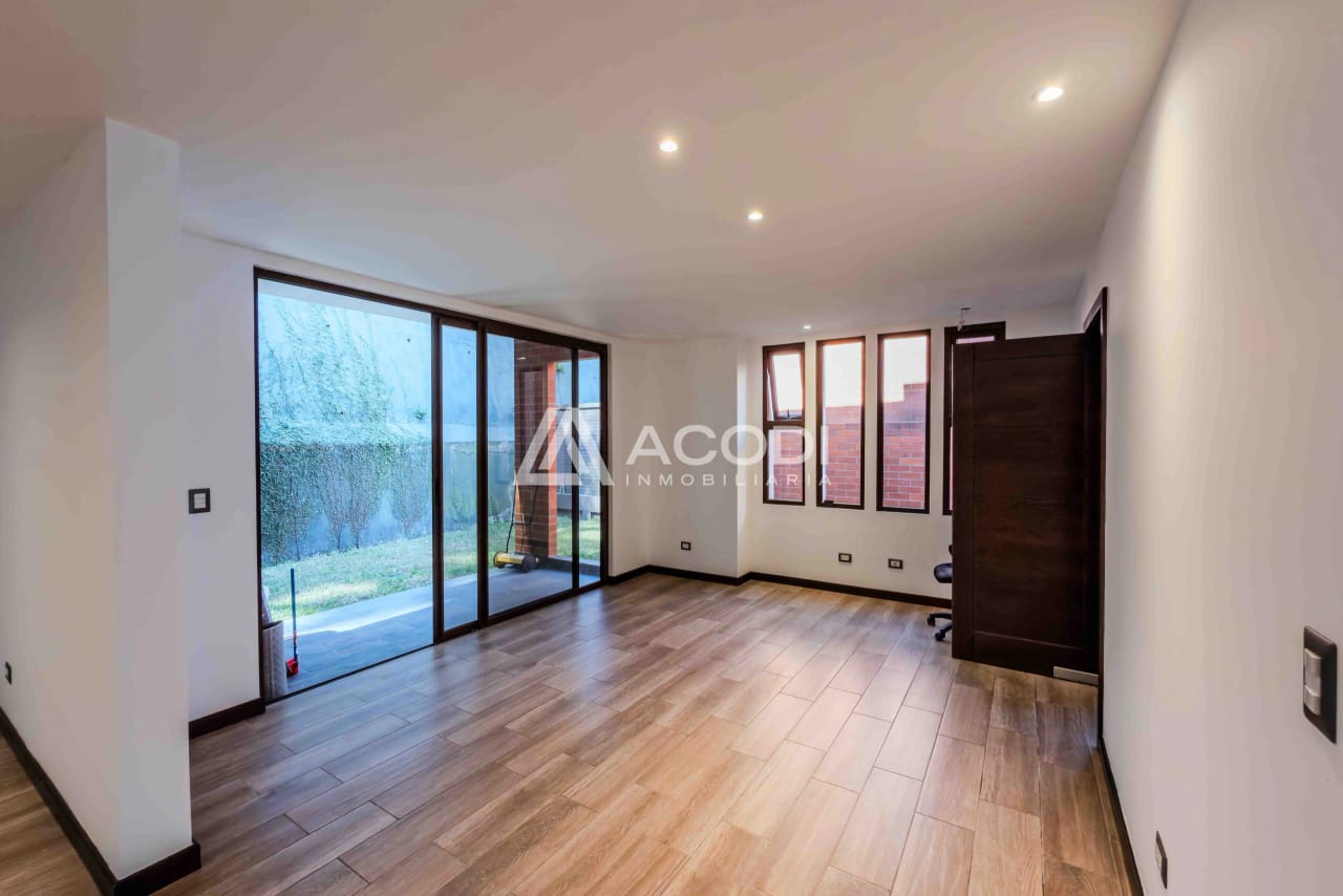 Casa en San Miguel Buena Vista — Casa en Venta en Santa Catarina Pinula, Guatemala, Ciudad — foto 1 de 10