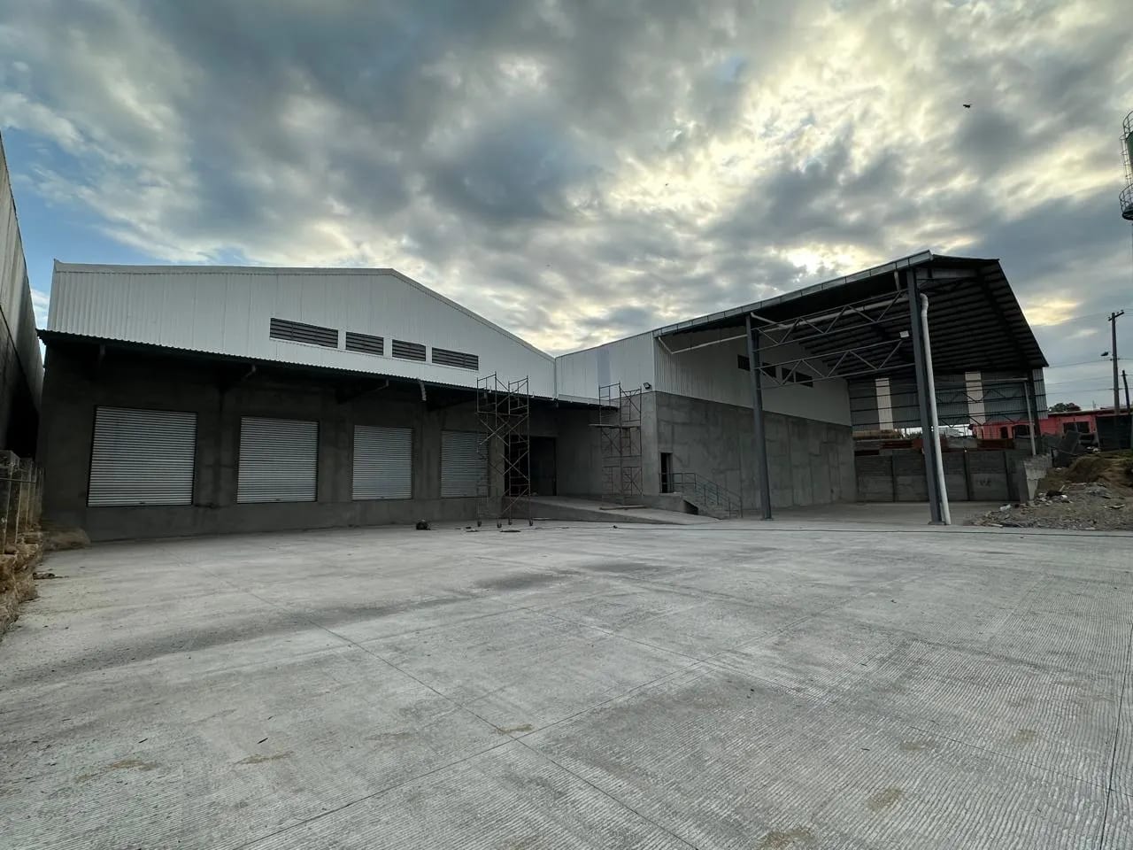 Bodega en Km 62 autopista a puerto Quetzal, Escuintla — Bodega / Ofibodega en Alquiler en Escuintla, Escuintla — foto 4 de 5