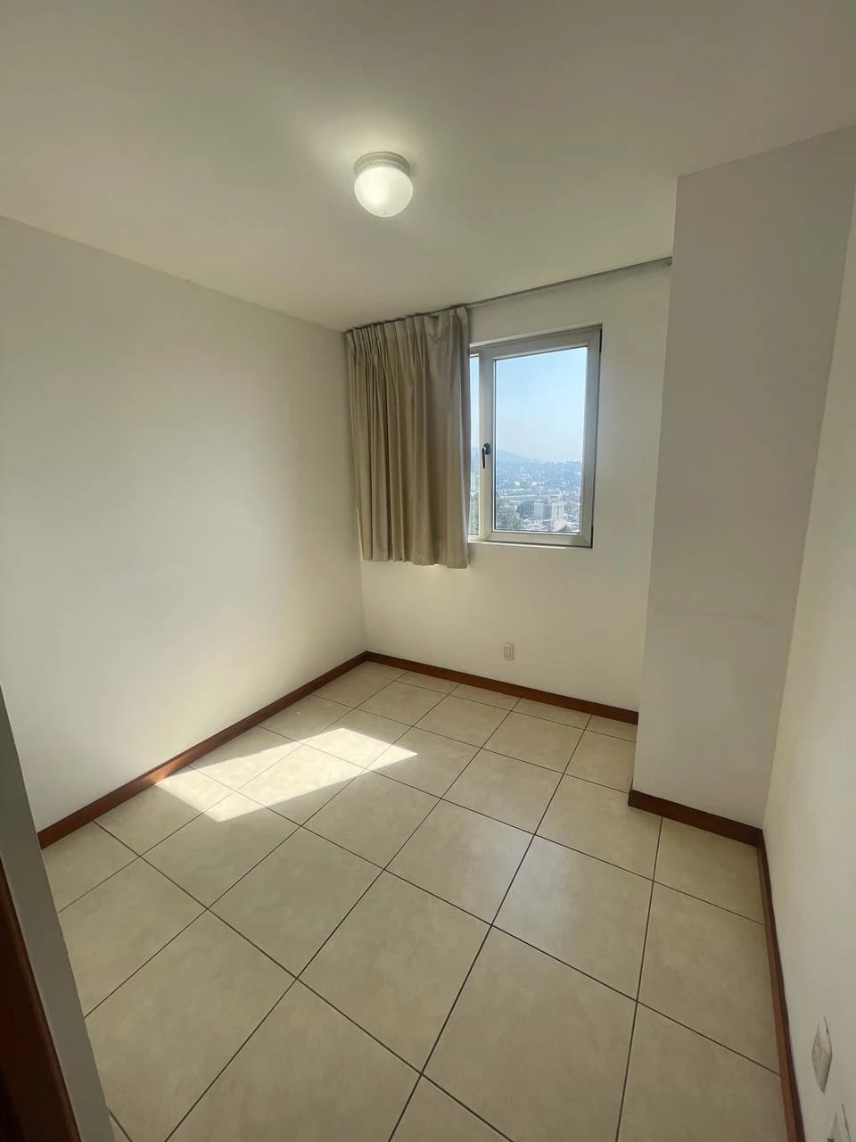 Apartamento en Zona 15 — Apartamento en Alquiler en Zona 15, Guatemala, Ciudad — foto 6 de 7