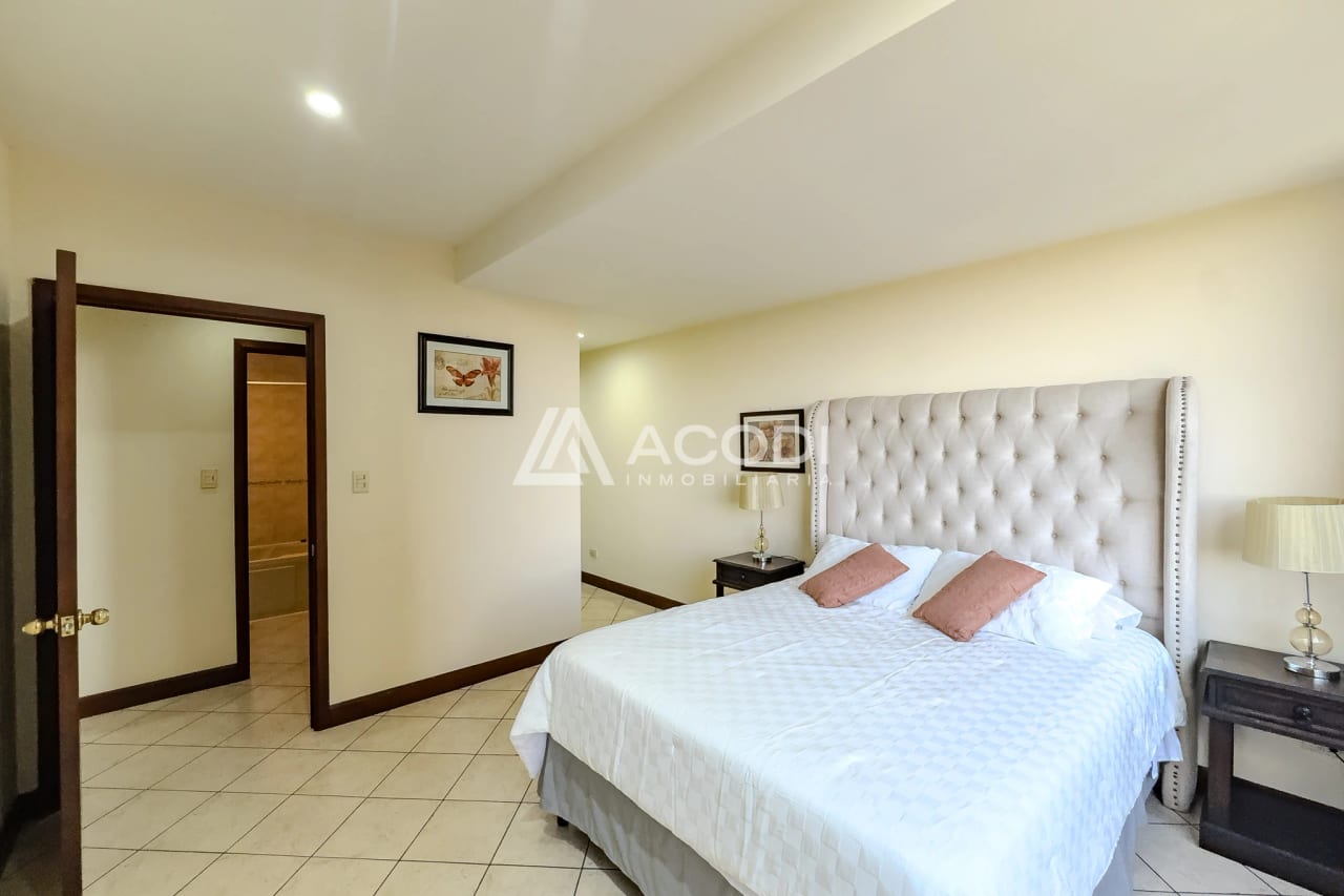 Apartamento amueblado en Zona 10 — Apartamento en Alquiler en Zona 10, Guatemala, Ciudad — foto 6 de 7