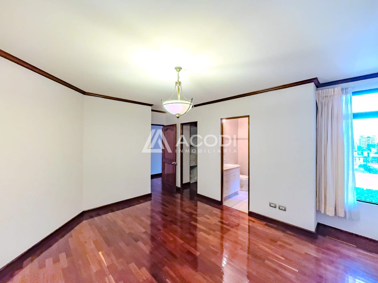 Penthouse en Zona 10 — Apartamento en Alquiler en Zona 10, Guatemala, Ciudad — foto 7 de 8