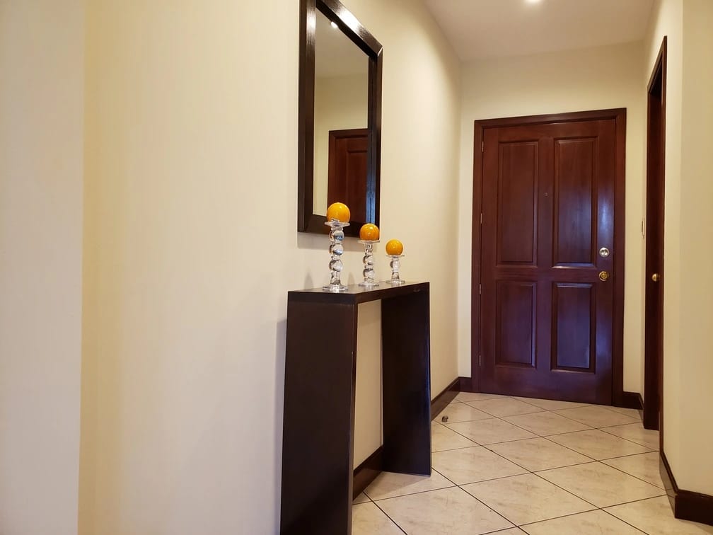 Apartamento amueblado en Zona 10 — Apartamento en Alquiler en Zona 10, Guatemala, Ciudad — foto 3 de 6
