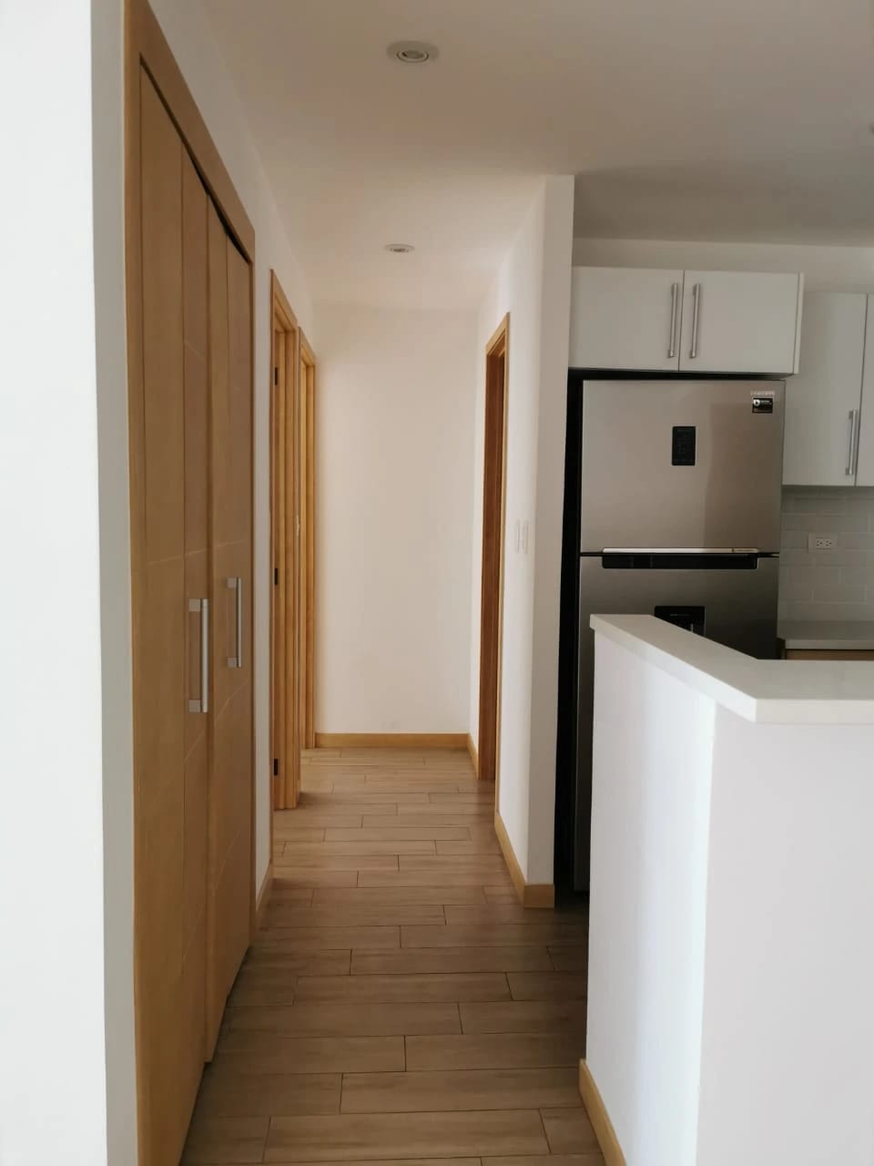 Apartamento en Zona 10 — Apartamento en Alquiler en Zona 10, Guatemala, Ciudad — foto 3 de 6