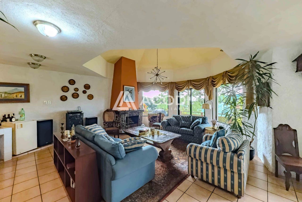 Casa en Muxbal — Casa en Venta en Muxbal, Guatemala, Ciudad — foto 1 de 9