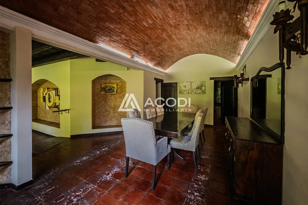 Casa amplia en Antigua Guatemala — Casa en Venta en Antigua, Sacatepéquez — foto 3 de 9