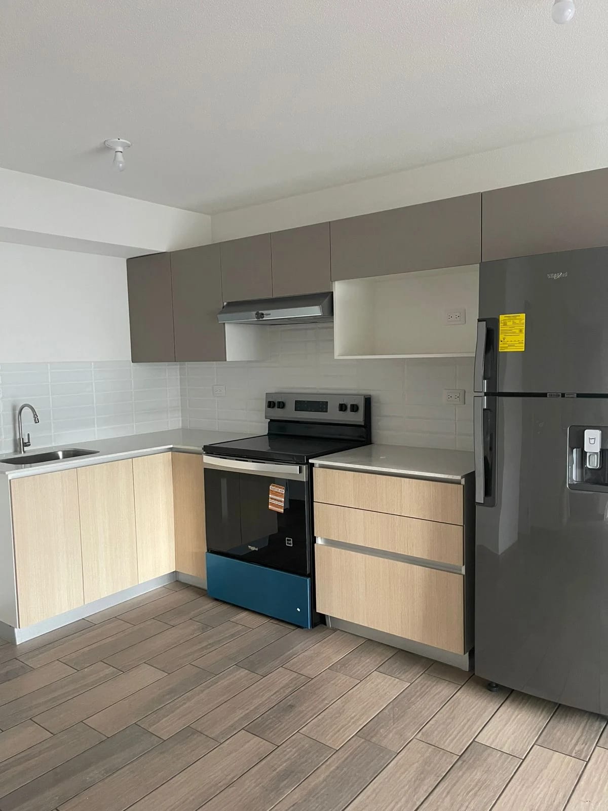 Apartamento NUEVO en LARES 17 — Apartamento en Alquiler en Centra Norte, Zona 17, Guatemala, Ciudad — foto 1 de 8