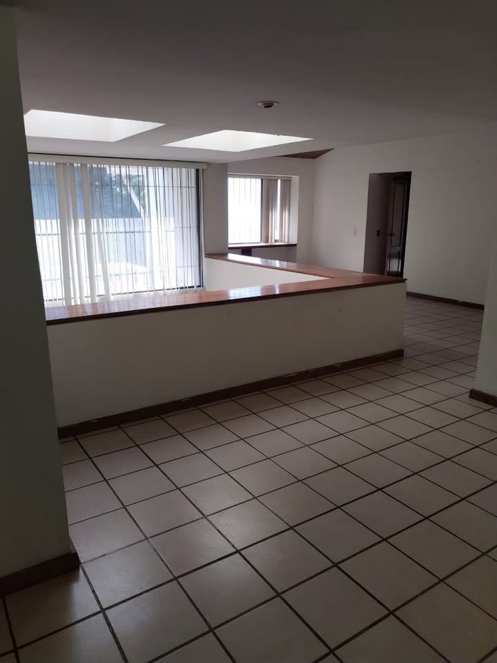 EXCLUSIVA RESIDENCIA EN VENTA MONTEBELLO 2 KM8.8 CARRETERA AL SALVADOR — Casa en Venta en Montebello II, Carretera a El Salvador, Guatemala, Ciudad — foto 12 de 15