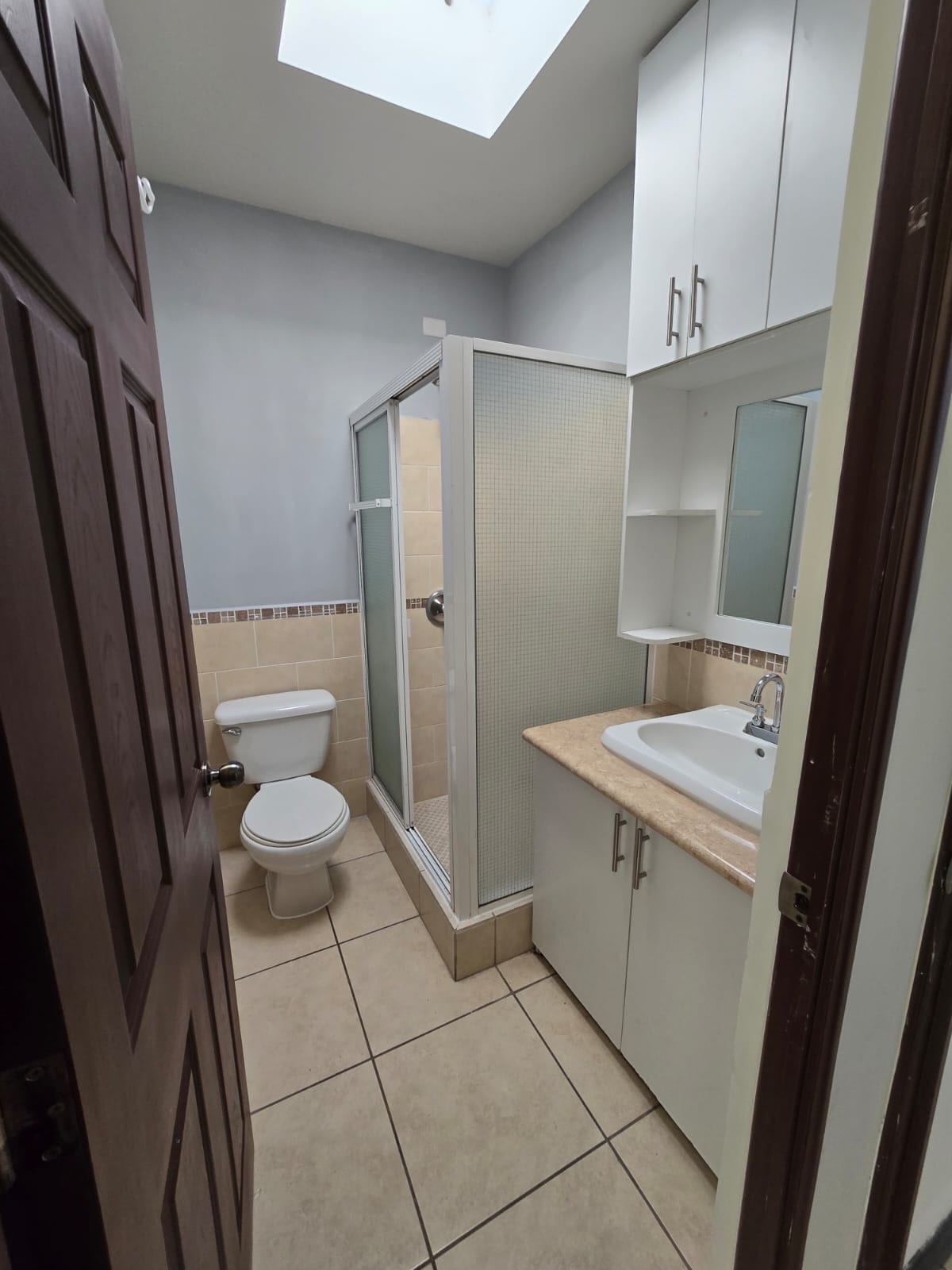 DISPONIBLE EN RENTA CASA EN EL PEÑÓN DE SAN ÁNGEL ZONA 2 — Casa en Alquiler en Peñón de San Ángel, Zona 2, Guatemala, Ciudad — foto 12 de 12