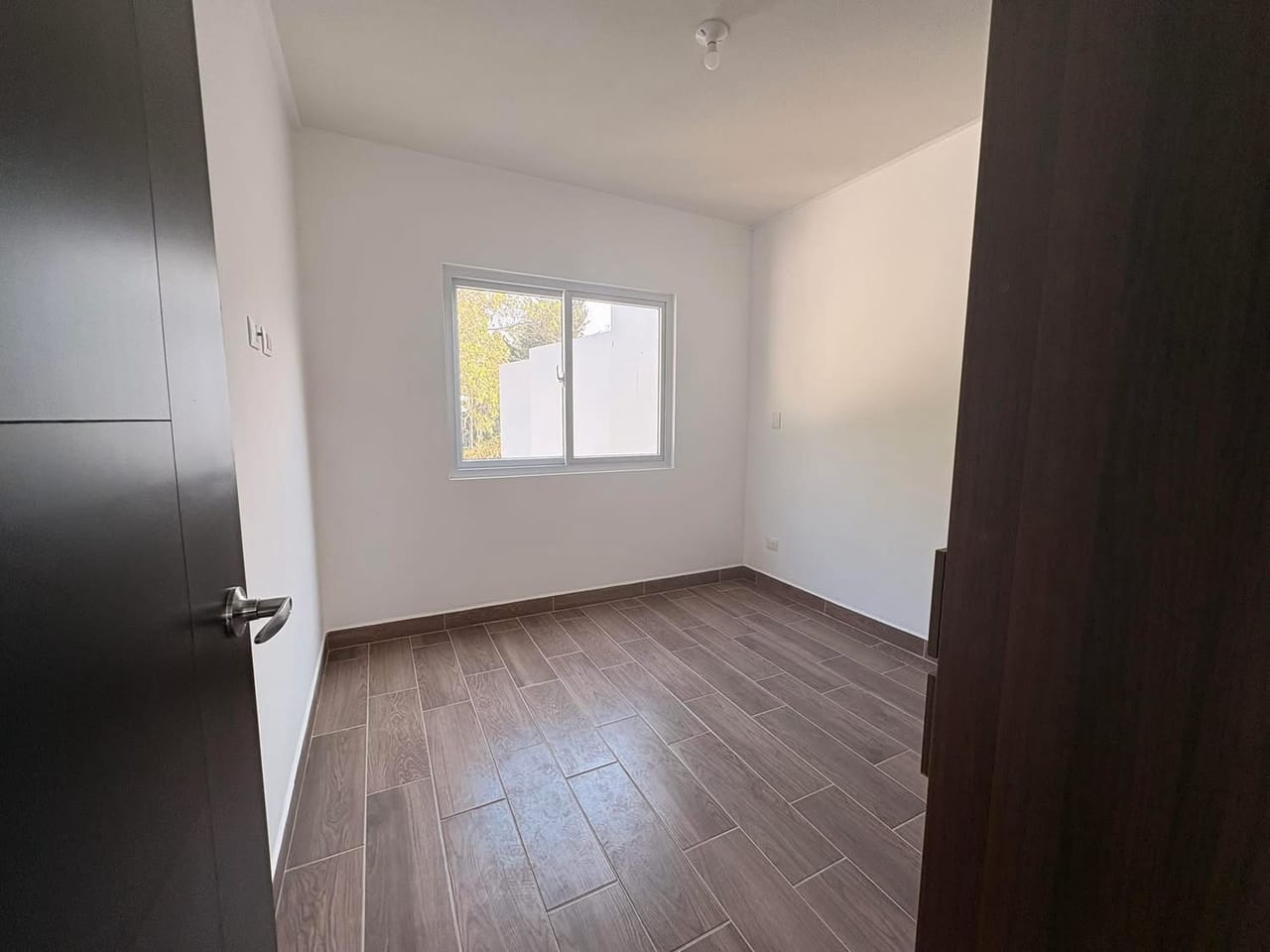 Estrena Casa en Sante Ciudad San Cristobal Aprovecha Nuestra Promoción Contsctanos — Casa en Venta en Zona 8 Mixco, Guatemala, Ciudad — foto 13 de 14