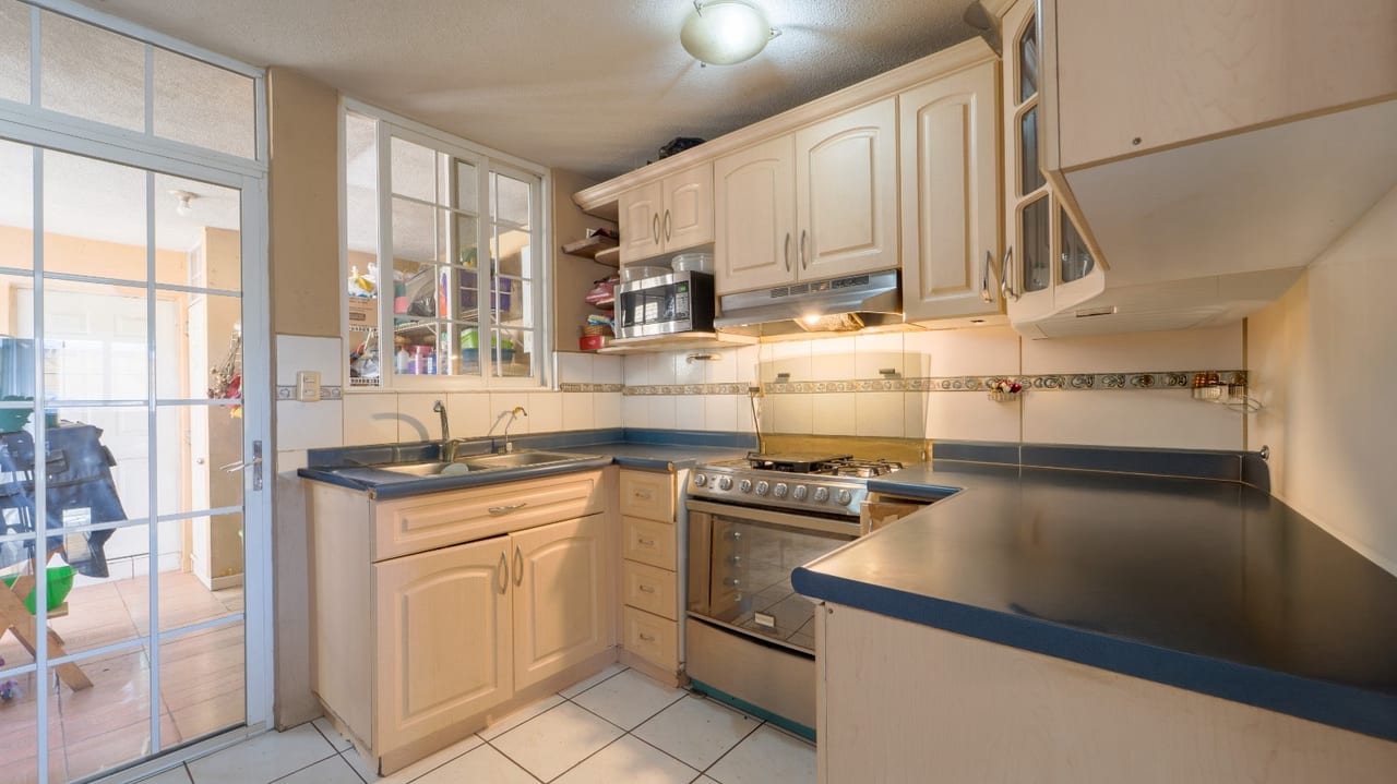 Oportunidad de Vivienda o Inversión Casa en Venta Condominio Santa Lucía Sector A10 Ciudad San Cristobal Super Precio — Casa en Venta en Zona 8 Mixco, Guatemala, Ciudad — foto 14 de 17