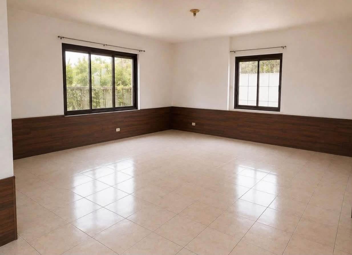 Vemdo Casa en San Cristobal Sector a 10 Palermo — Casa en Venta en Zona 8 Mixco, Guatemala, Ciudad — foto 2 de 7