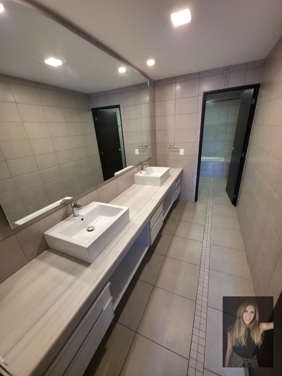 Apartamento en renta Edificio Attica zona 14 — Apartamento en Alquiler en Zona 14, Guatemala, Ciudad — foto 15 de 16