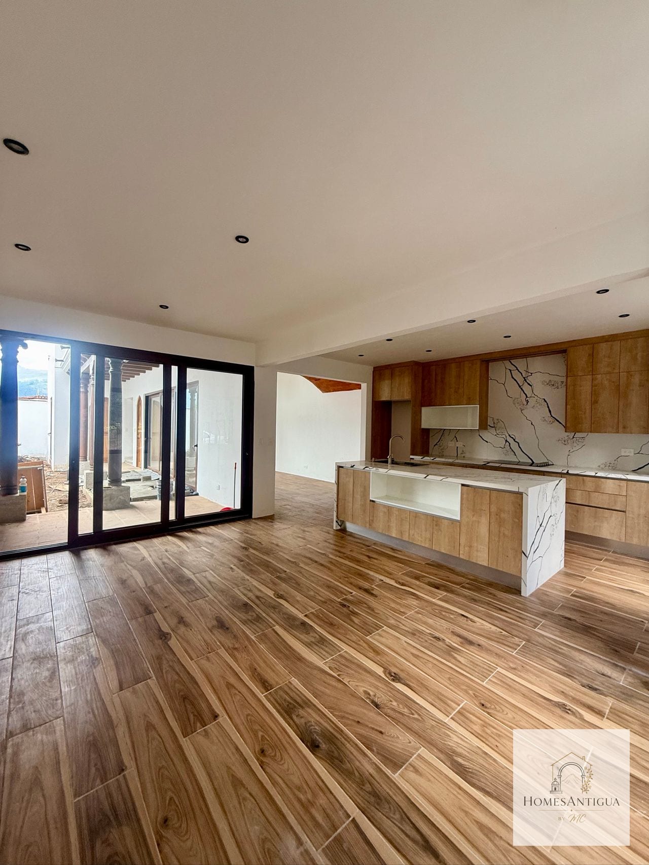 Casa en Venta | Hacienda del Comendador — Casa en Venta en San Miguel Dueñas, Sacatepéquez — foto 1 de 17