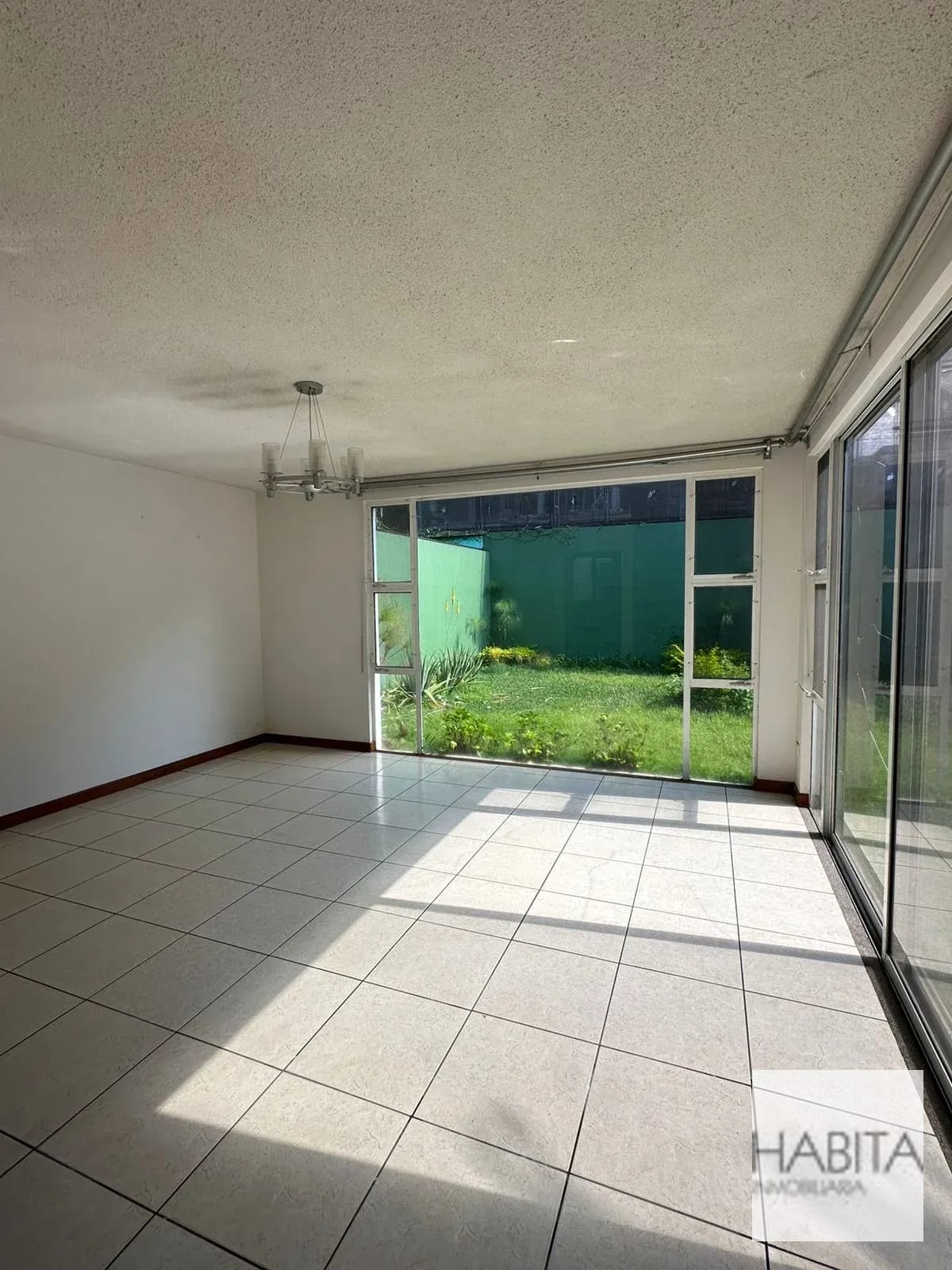Casa en Venta en Cañadas de Elgin, zona 13 — Casa en Venta en Zona 13, Guatemala, Ciudad — foto 5 de 14