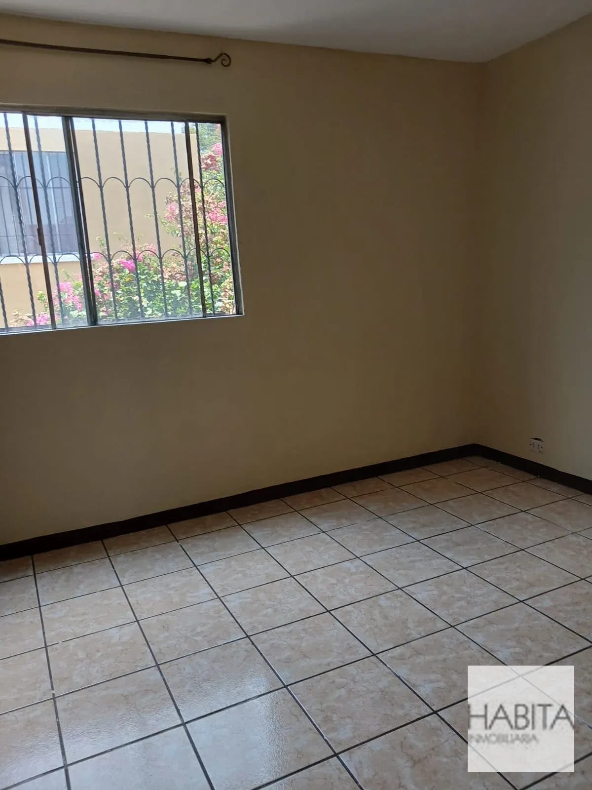Casa en Alquiler en Colinas de Monte María Sur, Villa Nueva — Casa en Alquiler en Villa Nueva, Guatemala, Ciudad — foto 5 de 10