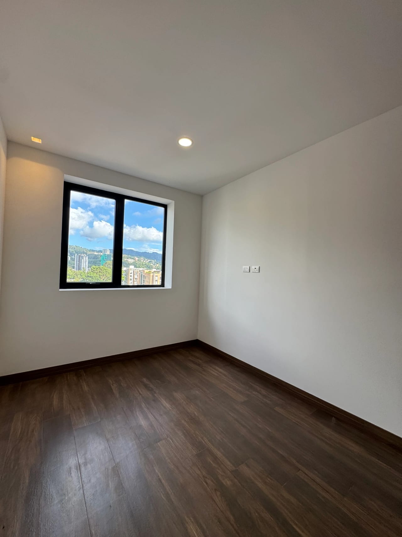 Apartamento en Renta en Vista Hermosa 2. — Apartamento en Alquiler en Vila Quince, Zona 15, Guatemala, Ciudad — foto 5 de 7