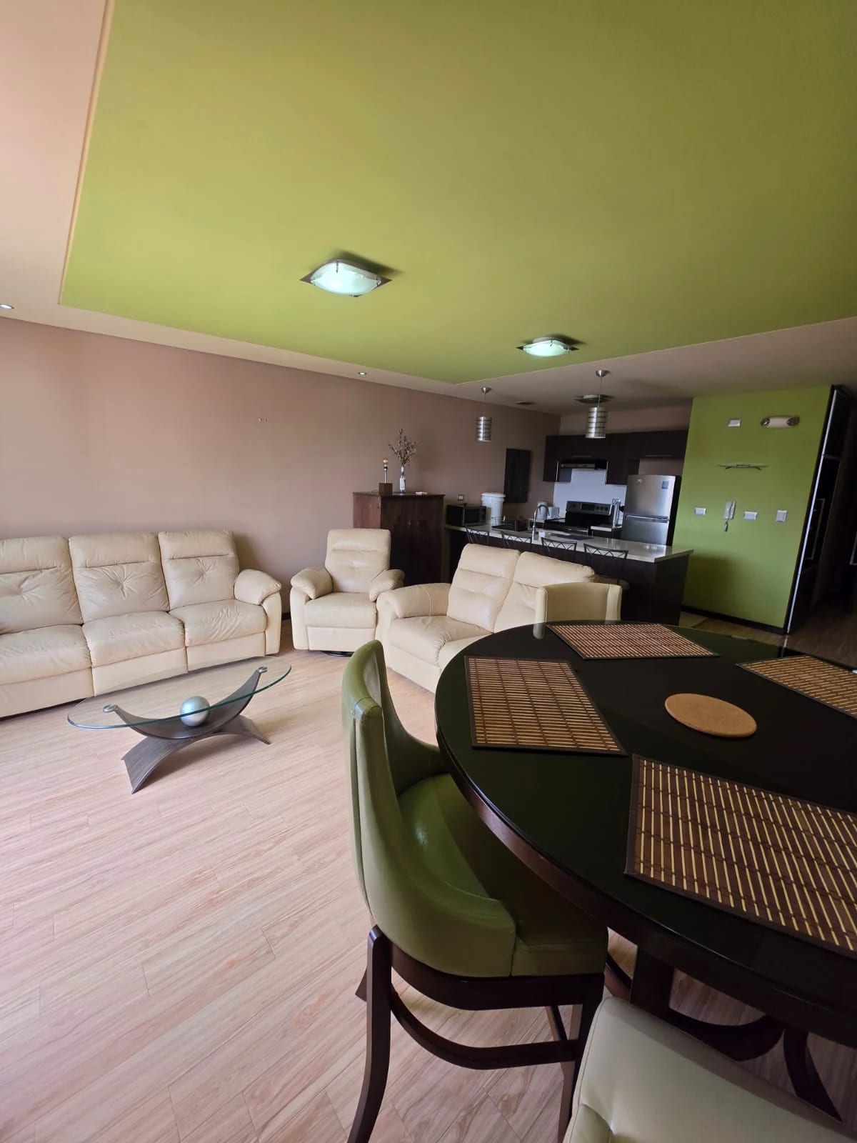 Renta Apartamento Amueblado Torre 14 — Apartamento en Alquiler en Torre 14, Zona 14, Guatemala, Ciudad — foto 4 de 9