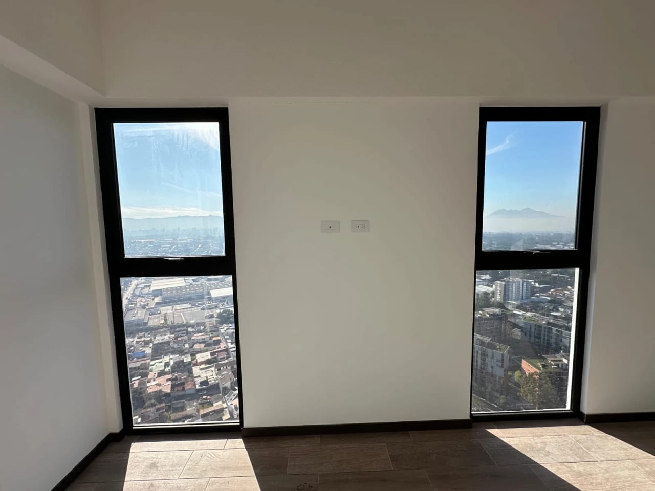 Apartamento venta Altaire 3hab nivel alto — Apartamento en Venta en Zona 11, Guatemala, Ciudad — foto 3 de 12